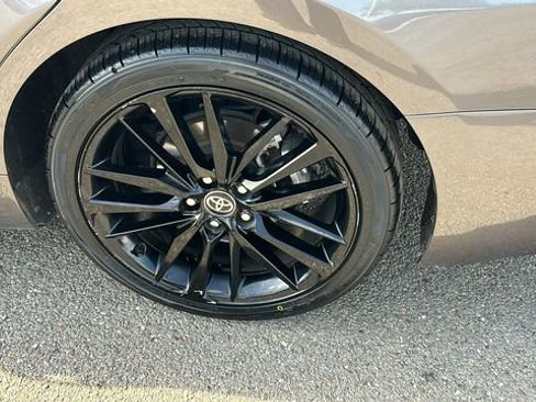 Used 2023 Toyota Camry XSE image 6