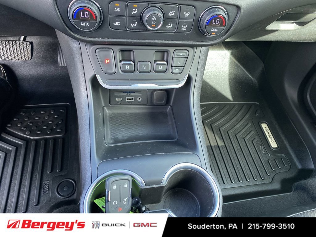 Used 2020 GMC Terrain SLT w/ Preferred Package AWD/4WD image 39