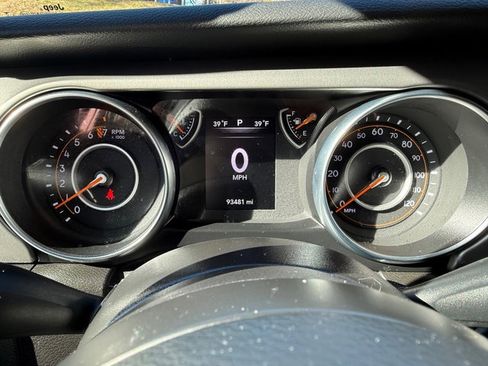 Used 2022 Jeep Gladiator Sport image 20