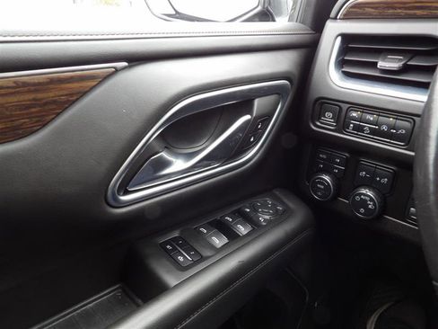 Used 2021 Chevrolet Suburban High Country image 28