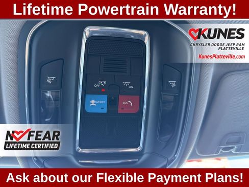 Used 2024 Jeep Grand Cherokee Laredo image 21