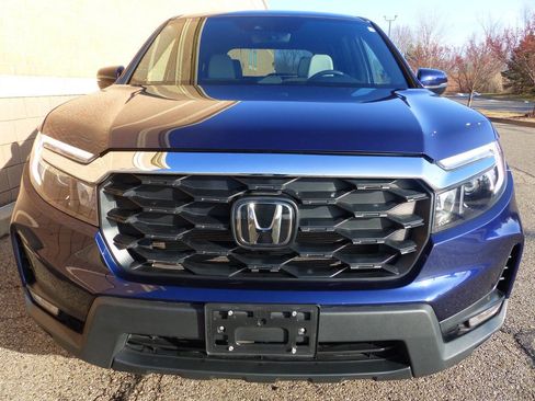 Used 2023 Honda Passport EX-L image 11