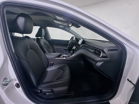 Used 2024 Toyota Camry SE FWD image 29