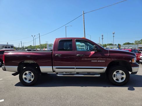 Used 2003 Dodge Ram 2500 Truck SLT AWD/4WD image 4