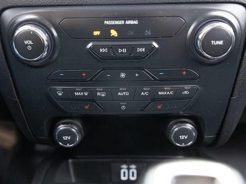 Used 2019 Ford Ranger Lariat w/ Equipment Group 501A Mid image 38