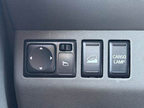 Used 2019 Nissan Frontier SV AWD/4WD image 19