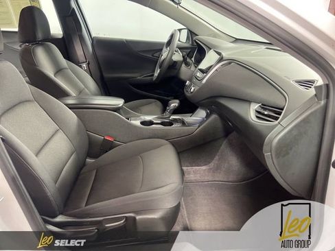 Used 2023 Chevrolet Malibu LT w/ Driver Confidence Package FWD image 13