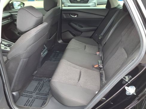 Used 2025 Honda Accord SE image 7