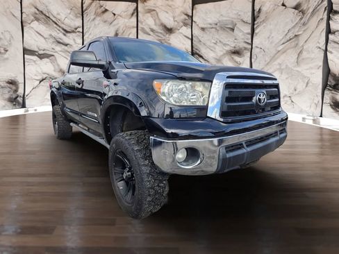Used 2013 Toyota Tundra 4x4 CrewMax w/ TRD Off-Road Pkg image 3