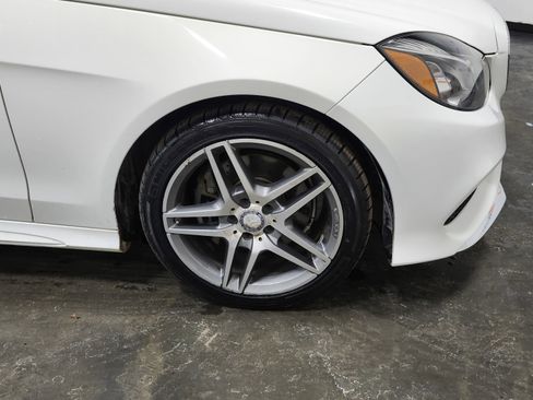 Used 2015 Mercedes-Benz E 350 4MATIC Sedan image 12