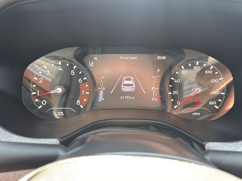 Used 2024 Jeep Compass Latitude AWD/4WD image 21