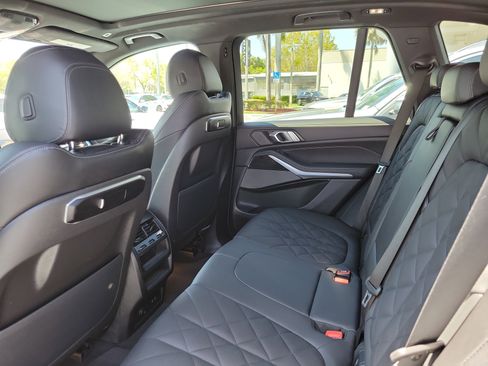 Used 2024 BMW X5 sDrive40i w/ M Sport Package RWD image 13