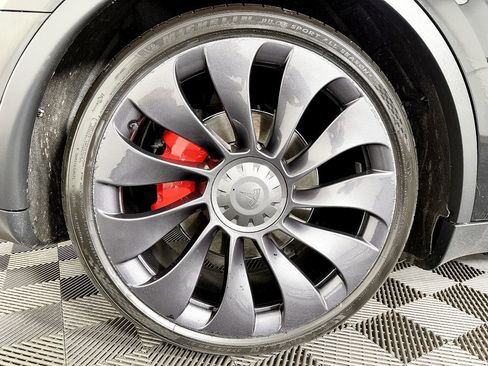 Used 2022 Tesla Model Y Performance AWD/4WD image 26