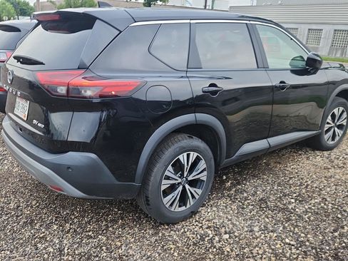 Used 2023 Nissan Rogue SV AWD/4WD image 4