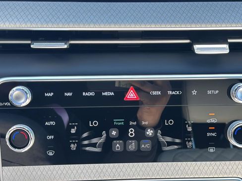 New 2026 Genesis GV80 3.5T Prestige AWD/4WD image 18