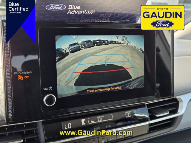 Used 2025 Toyota Sienna LE FWD image 21