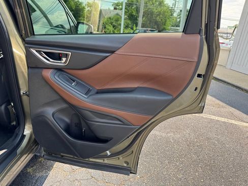 Used 2023 Subaru Forester Touring AWD/4WD image 29