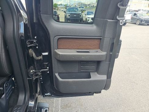 Used 2013 Ford F150 Lariat w/ Luxury Equipment Group RWD image 15