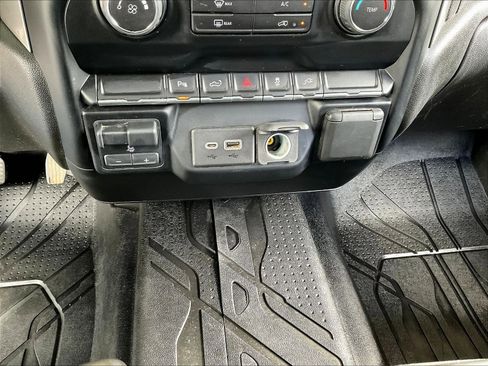 Used 2022 Chevrolet Silverado 2500 LT AWD/4WD image 16