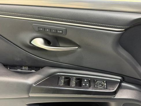 Used 2021 Lexus ES 350 F Sport w/ Accessory Package FWD image 13
