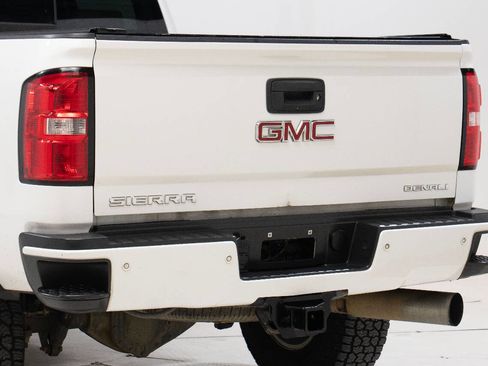 Used 2018 GMC Sierra 3500 Denali w/ Duramax Plus Package AWD/4WD image 14