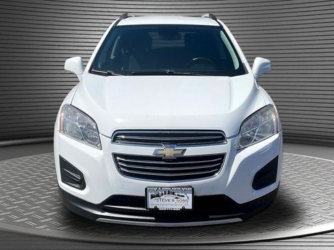 Used 2016 Chevrolet Trax LT w/ LT Convenience Package FWD image 2
