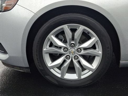 Used 2017 Chevrolet Impala LT FWD image 32