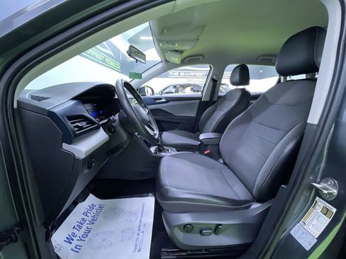 Used 2022 Volkswagen Taos SE image 17