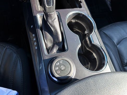 Used 2016 Ford Explorer XLT w/ Equipment Group 202A image 42