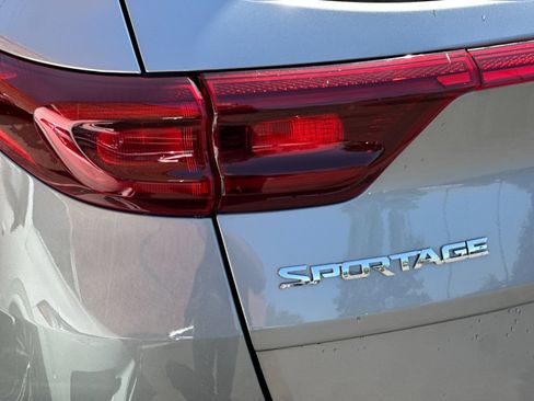 Used 2020 Kia Sportage S w/ S Sunroof Package AWD/4WD image 35