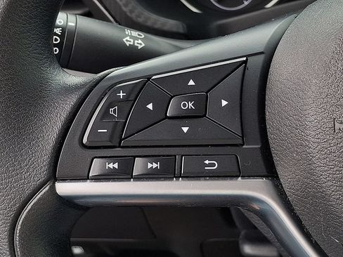 Used 2023 Nissan Sentra SV FWD image 17