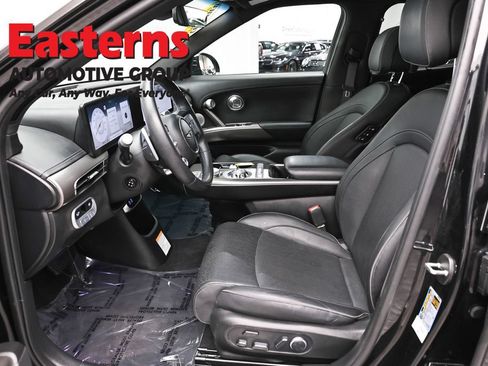 Used 2024 Genesis GV60 Advanced AWD/4WD image 14