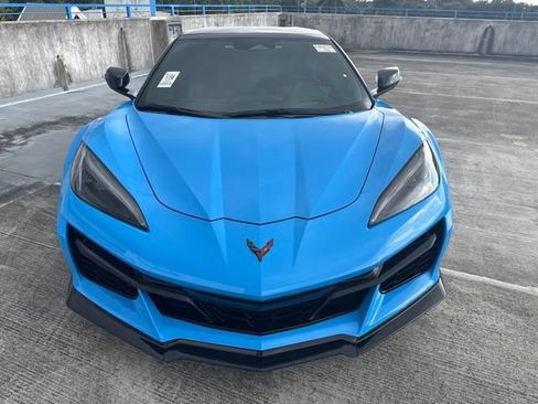 Used 2025 Chevrolet Corvette Z06 RWD image 14