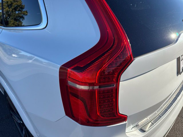 Used 2017 Volvo XC90 T6 R-Design w/ Vision Package AWD/4WD image 10