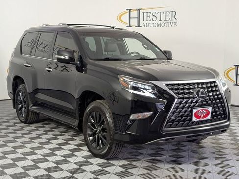 Used 2021 Lexus GX 460 Premium w/ Premium Package AWD/4WD image 2