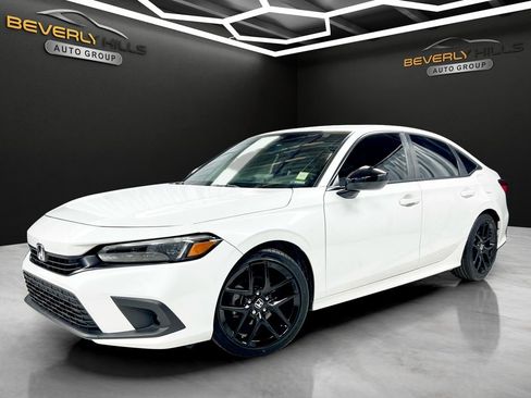 Used 2023 Honda Civic Sport image 1