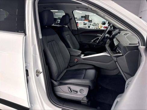 Used 2025 Audi Q5 Premium Plus AWD/4WD image 10