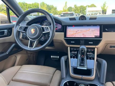 Used 2021 Porsche Cayenne S AWD/4WD image 16