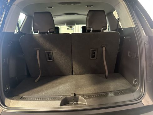 Used 2019 GMC Acadia SLT w/ LPO, Cargo Package image 15