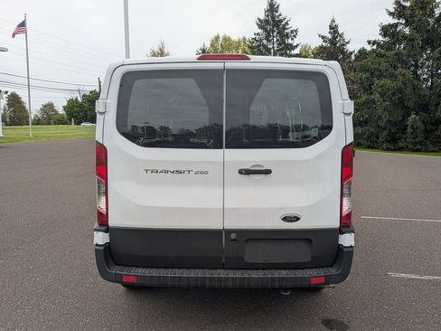 Used 2024 Ford Transit 250 Low Roof w/ Exterior Upgrade Package RWD image 6