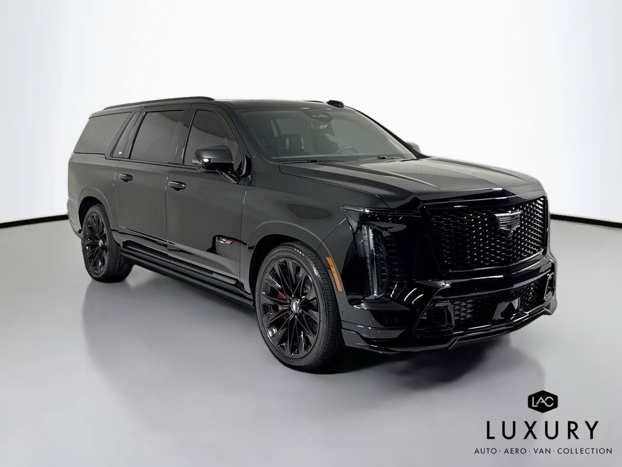 Used 2025 Cadillac Escalade ESV V w/ LPO, ONYX Package AWD/4WD image 2