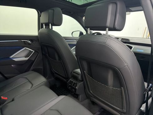 Used 2022 Audi Q3 2.0T Premium Plus image 25