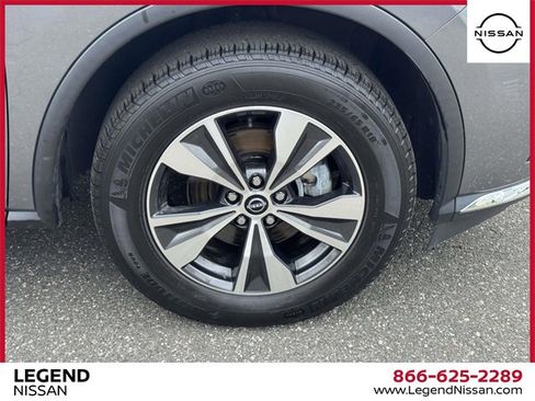 Used 2023 Nissan Murano SV image 9
