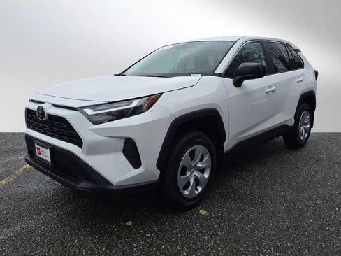 Certified 2025 Toyota RAV4 LE image 7