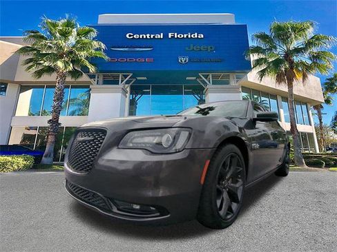 Certified 2023 Chrysler 300 S image 9