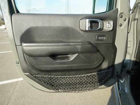 Used 2021 Jeep Wrangler Unlimited Sport image 14