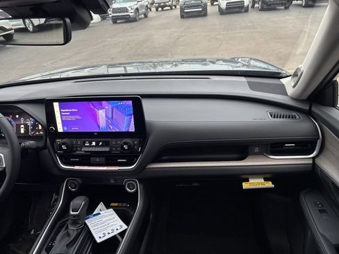 New 2026 Toyota Grand Highlander Limited image 34