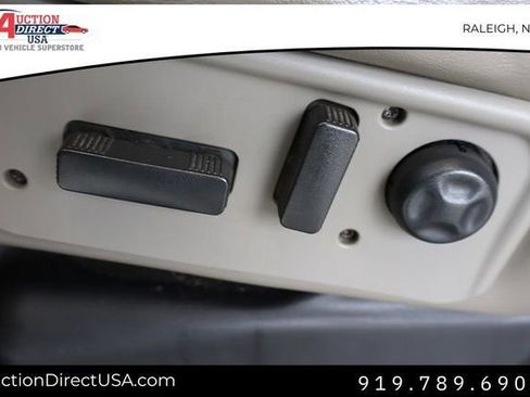 Used 2003 HUMMER H2 w/ Preferred Equipment Group image 23