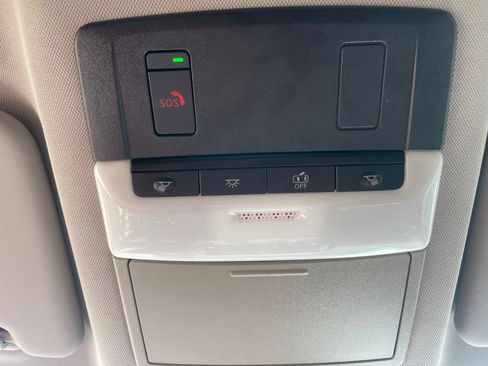 Used 2023 Nissan Rogue SV FWD image 24