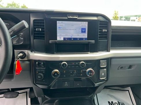Used 2025 Ford F350 XL AWD/4WD image 17